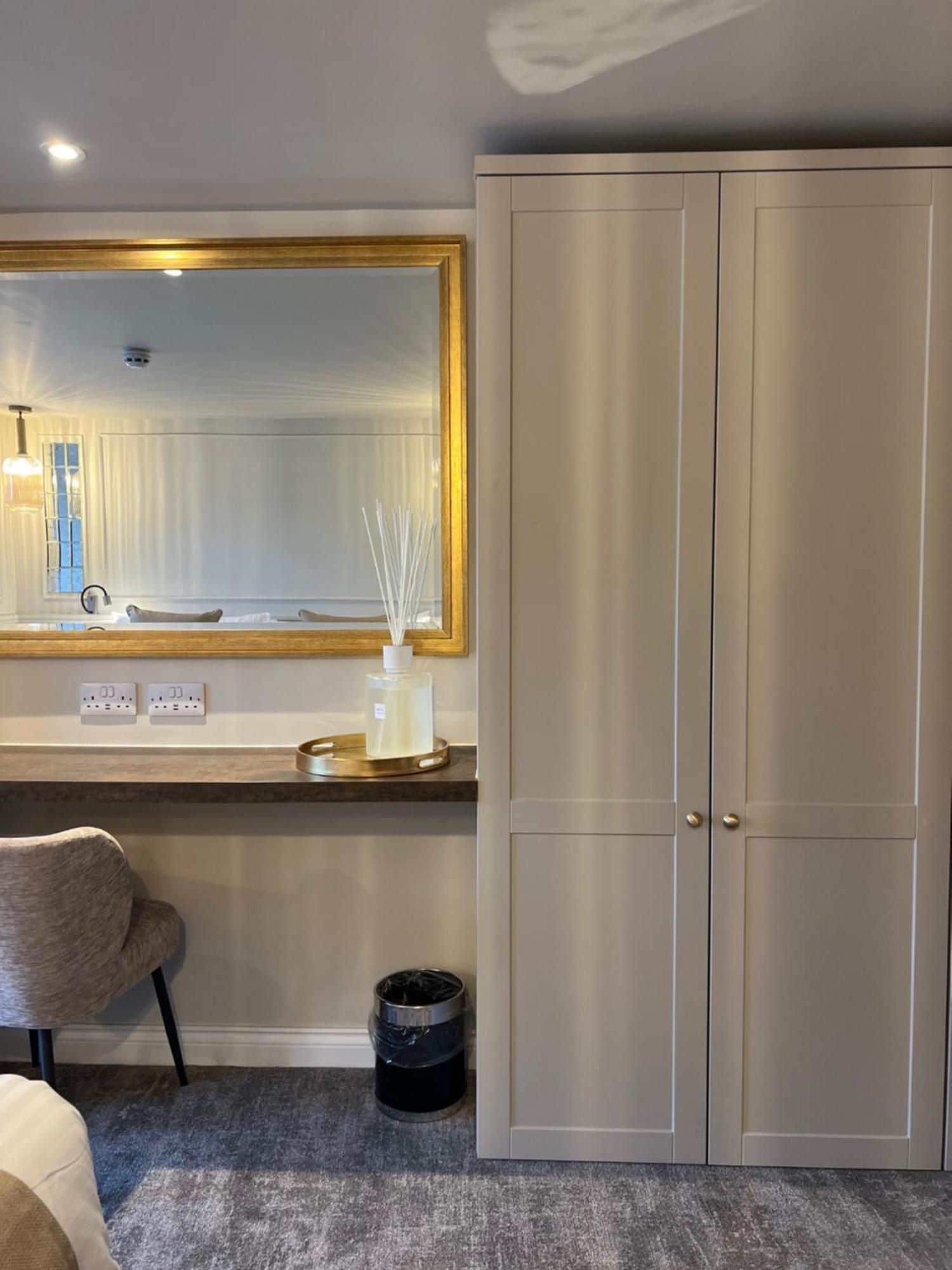Number 3 Pier Road Suites Whitby Ngoại thất bức ảnh